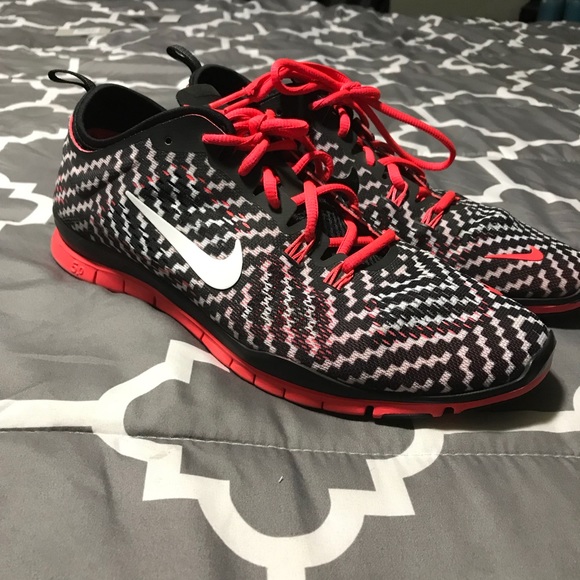 Nike Shoes - Nike free tr fit 4